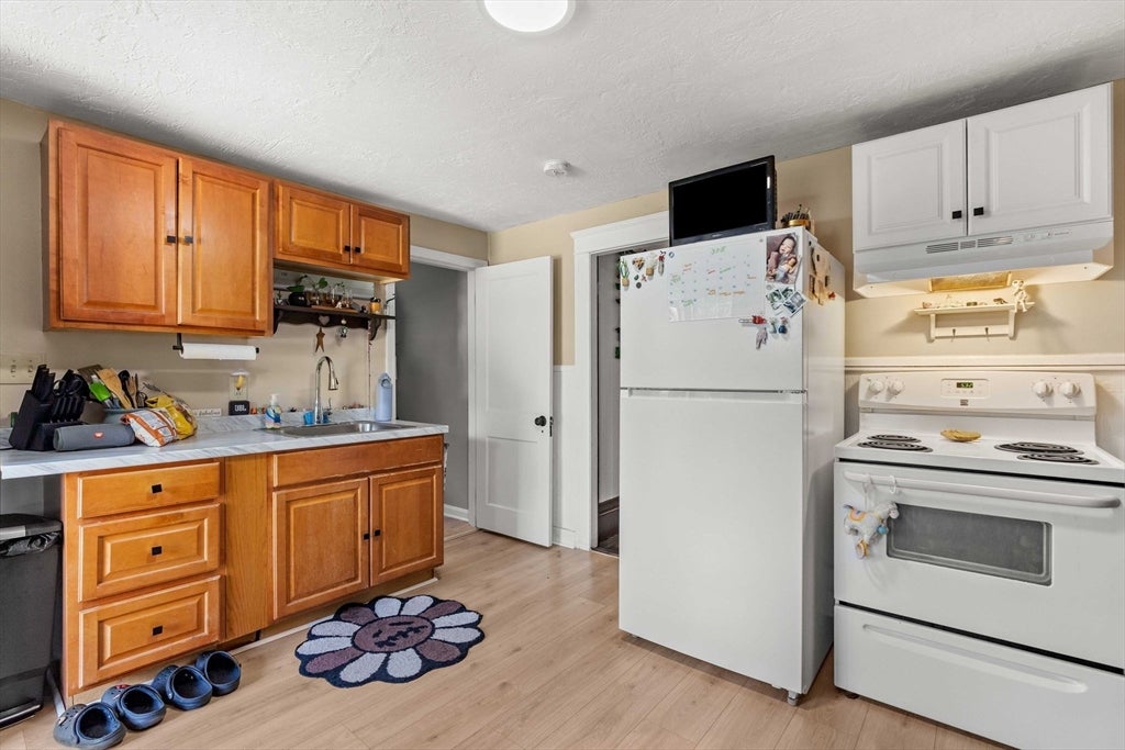 3 Stidsen Way, Worcester, MA, 3 Stidsen Way, Worcester, MA Photo #11