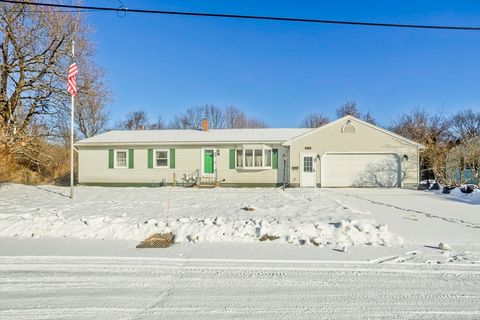 180 Fletcher Circle Chicopee MA 01020