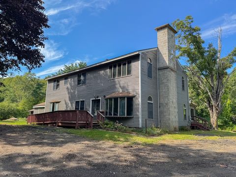 198 Union Rd Wales MA 01081