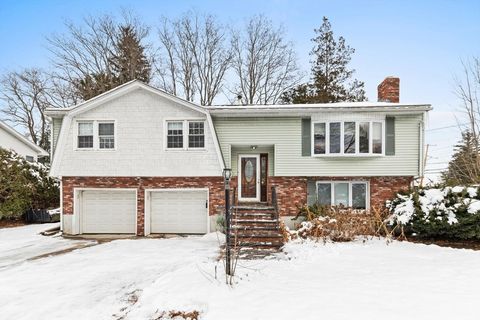 Photo of 1 Alden Ave, Stoneham, MA 02180 (MLS # 73471886)