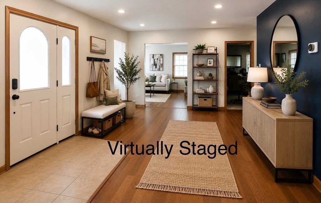 25 Robbins Ave