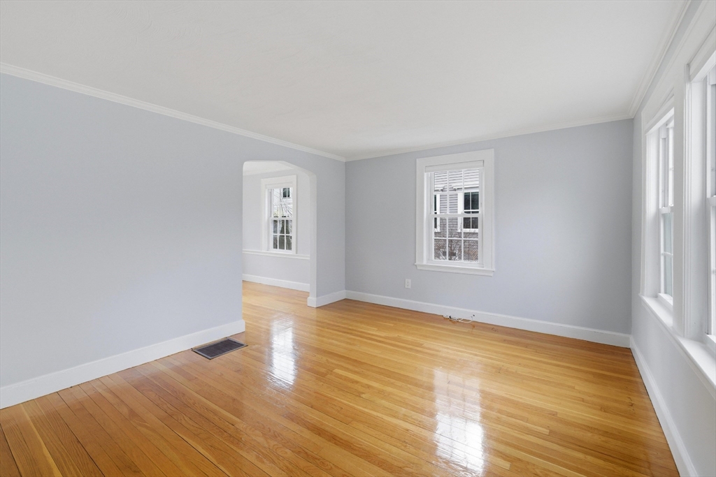 991-993 Massachusetts Ave