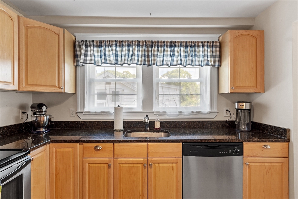 88 Pond St 88