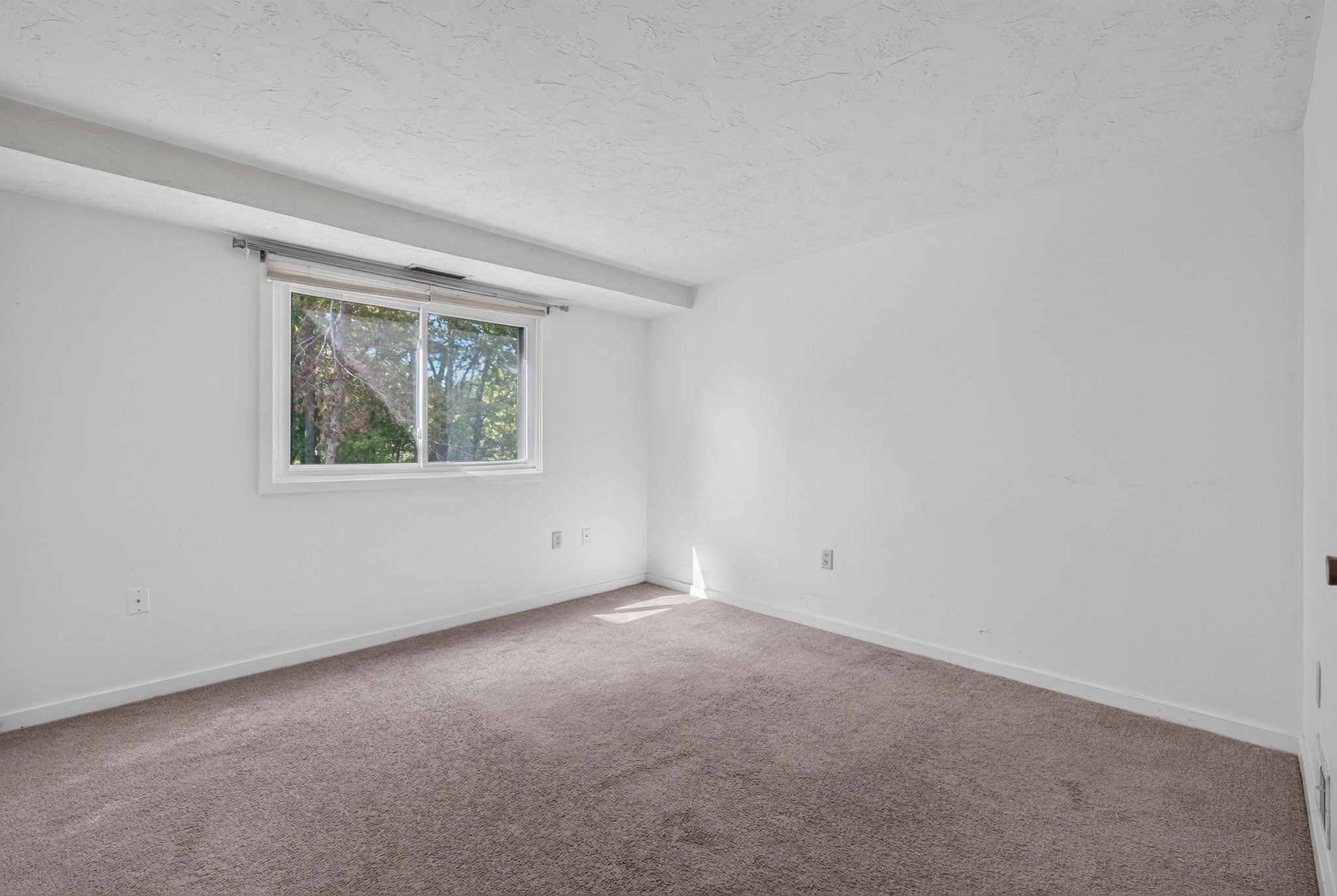 189 Littleton Rd #15, Chelmsford, MA Photo #22