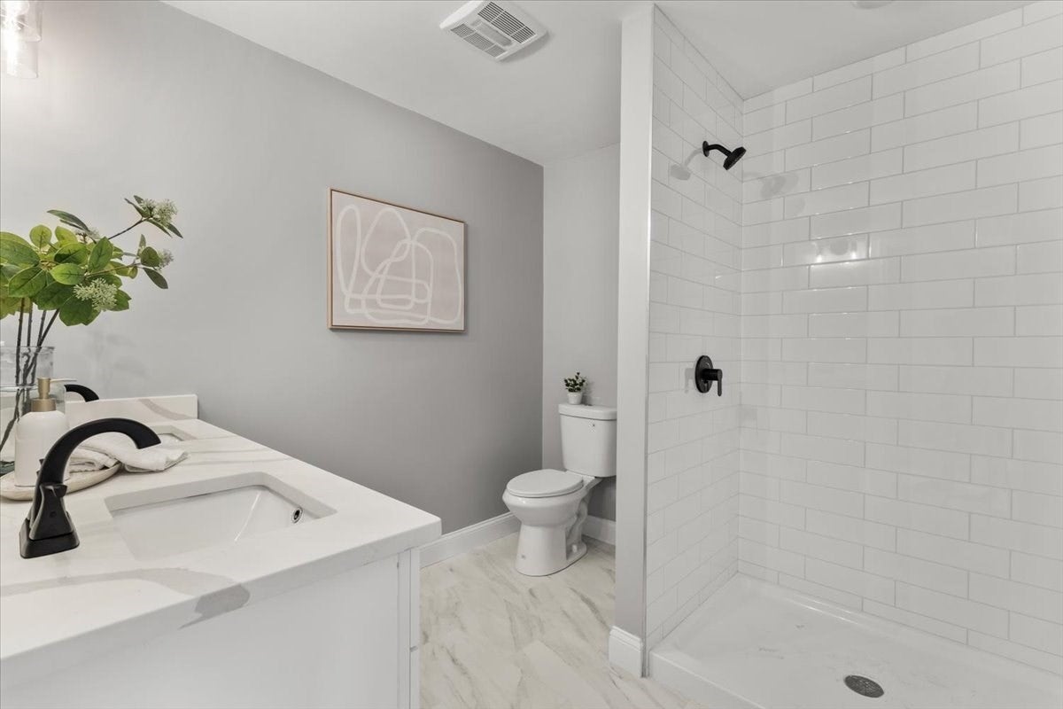 19 Hunter St #2, Taunton, MA, 19 Hunter St #2, Taunton, MA Photo #28