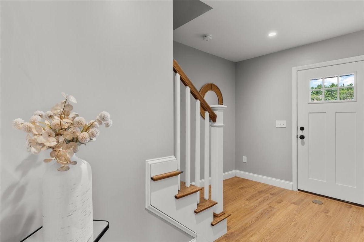 19 Hunter St #2, Taunton, MA, 19 Hunter St #2, Taunton, MA Photo #6