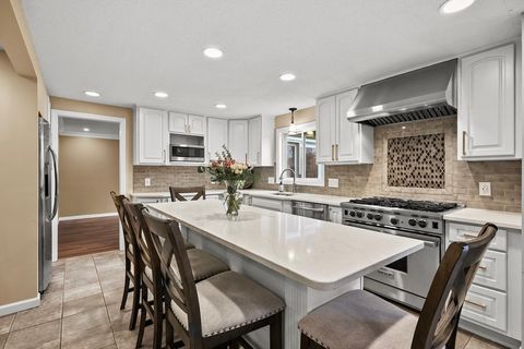 12 Old Carriage Drive Wilbraham MA 01095