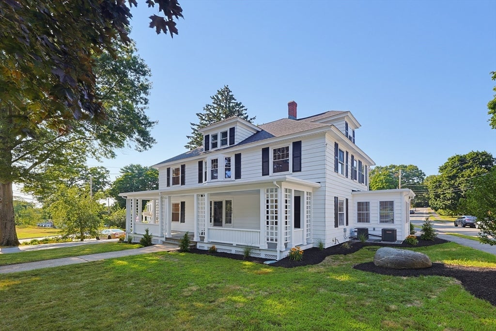 Photo of 163 Prospect St, Wakefield, MA