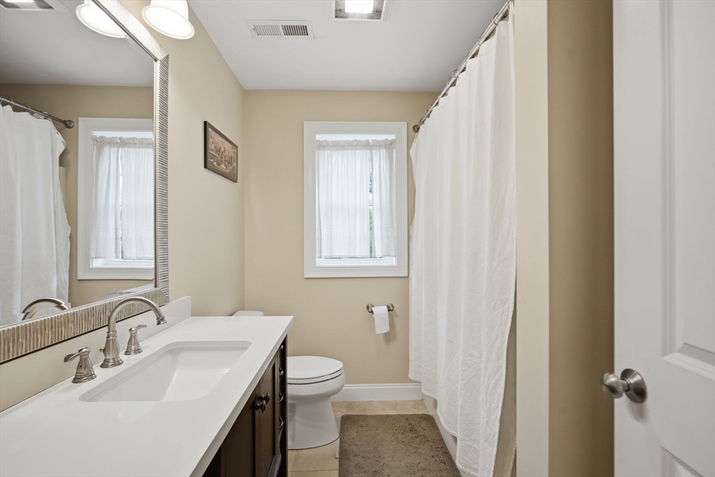 205 Bishop St, Framingham, MA Photo #13