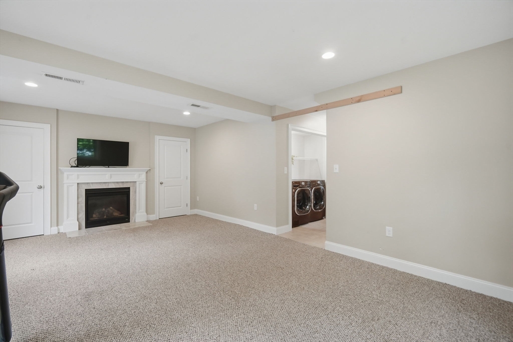 205 Bishop St, Framingham, MA Photo #27
