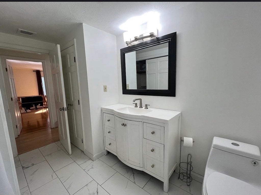 302 Old Post Road #302, Sharon, MA Photo #15