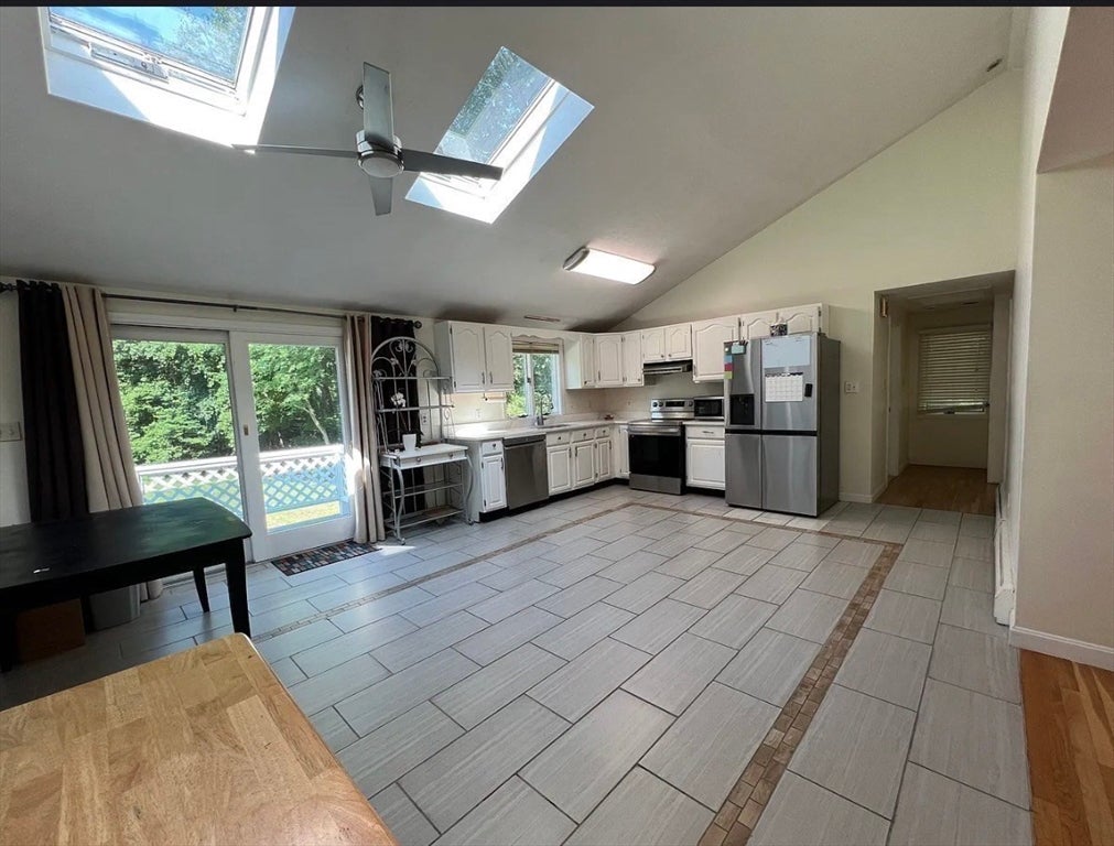 302 Old Post Road #302, Sharon, MA Photo #7