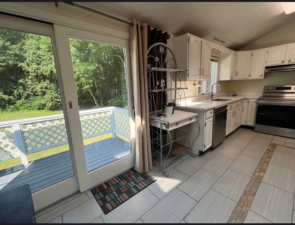 302 Old Post Road #302, Sharon, MA Photo #10
