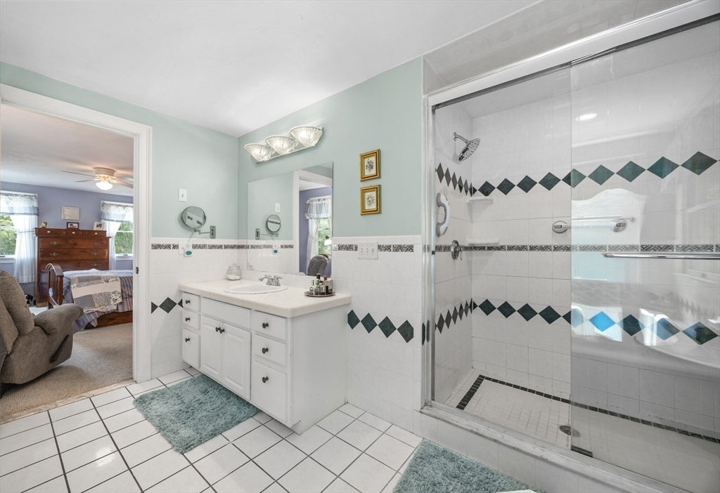 37 Malbone St, Lakeville, MA Photo #26