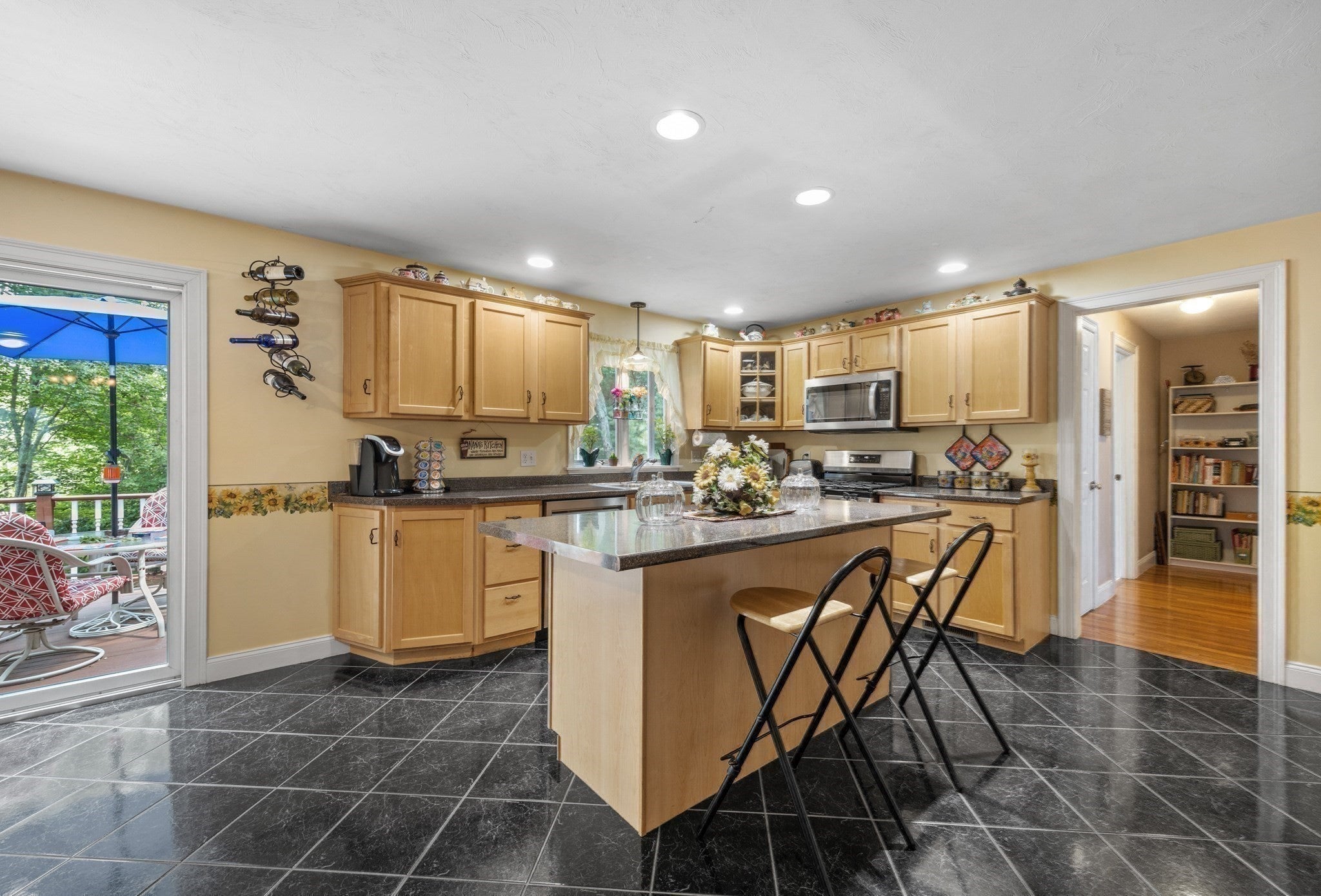 37 Malbone St, Lakeville, MA Photo #25