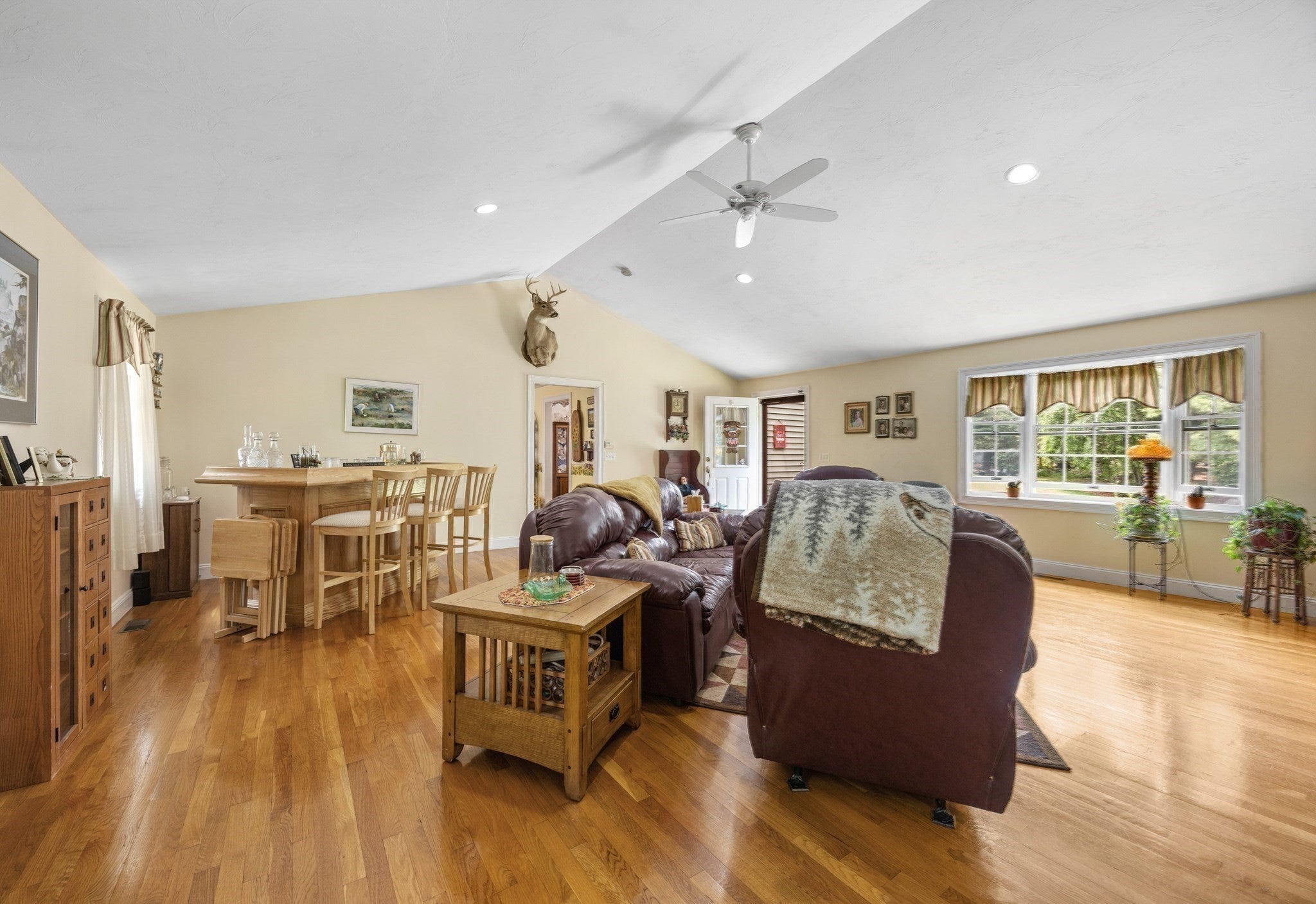 37 Malbone St, Lakeville, MA Photo #7