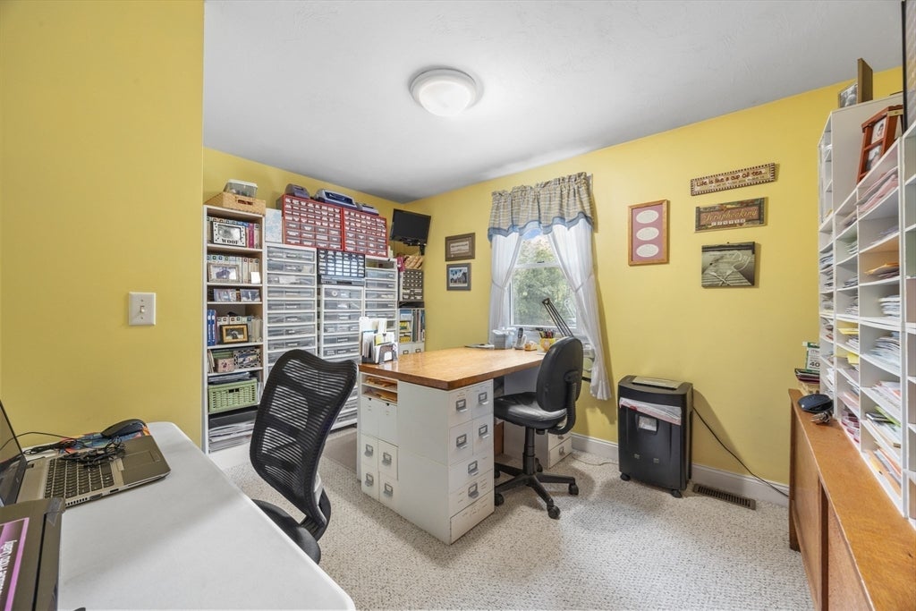 37 Malbone St, Lakeville, MA Photo #33