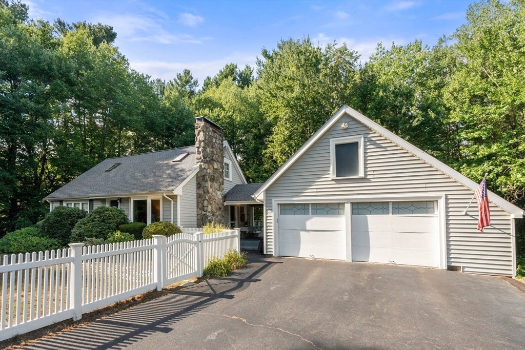 133 Highland Street, Easton, MA Photo #2