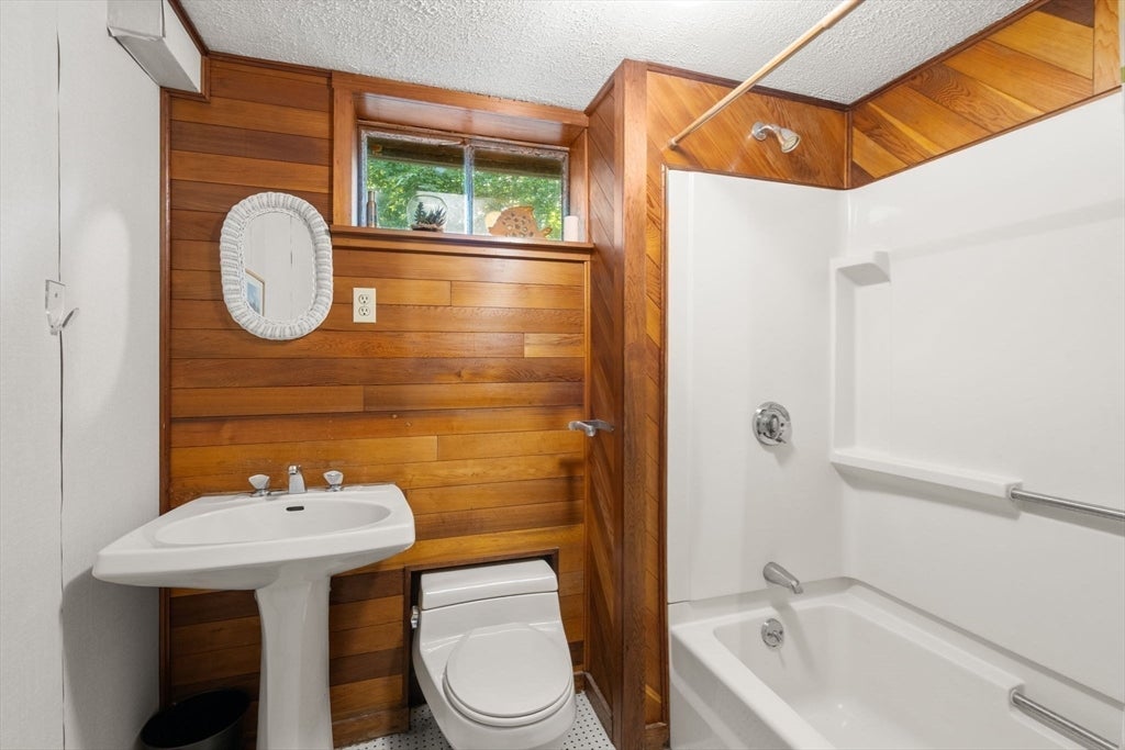 133 Highland Street, Easton, MA Photo #25