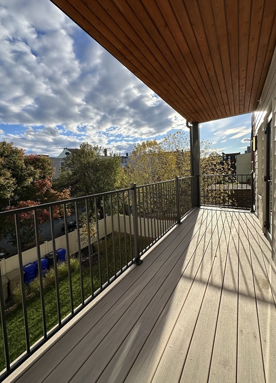 219 Saratoga Street 2