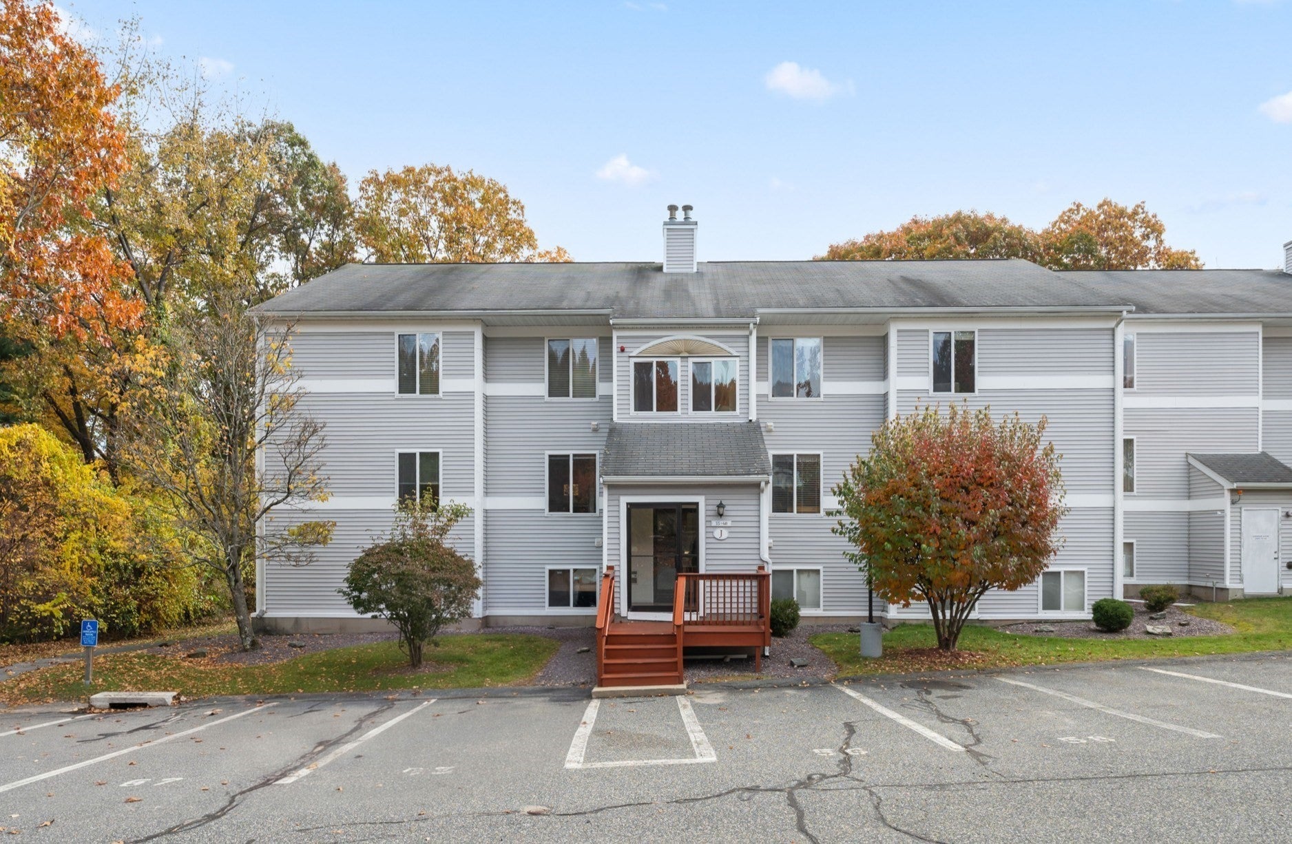 330 Sunderland Rd 57, Worcester MA 01604