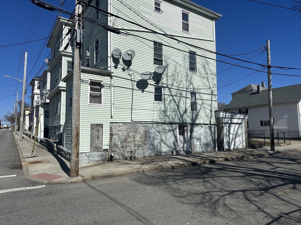 344 Jencks St