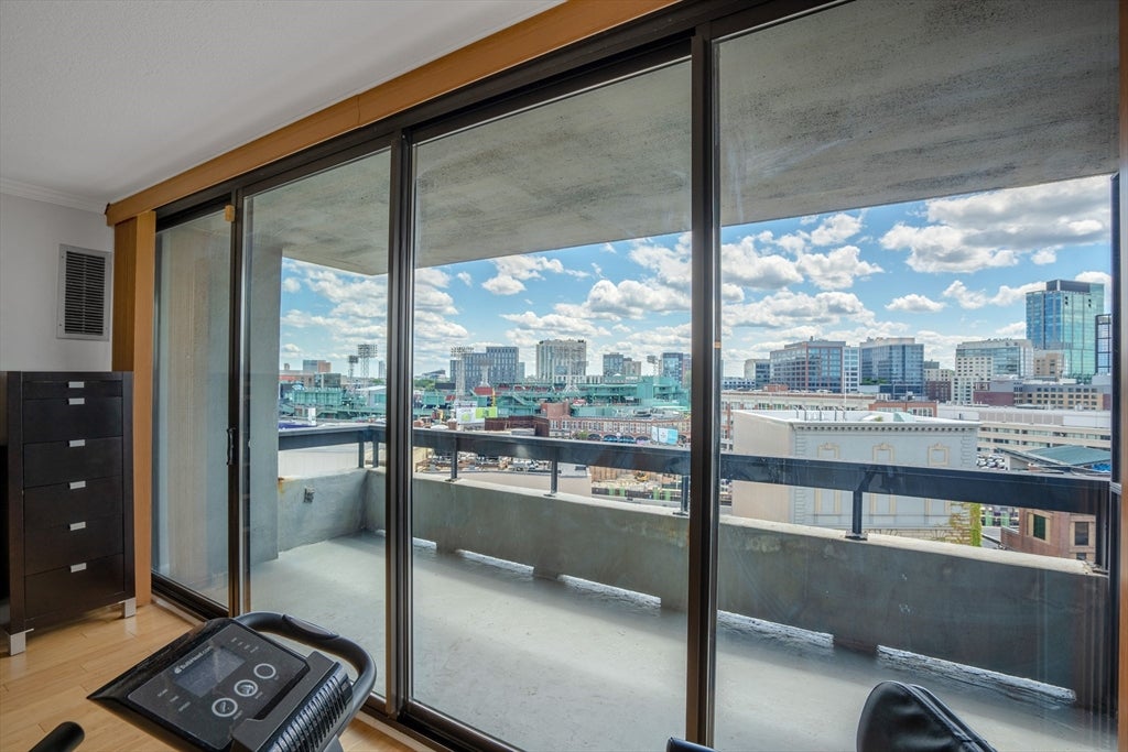 566 Commonwealth Ave 906, Boston MA 02215