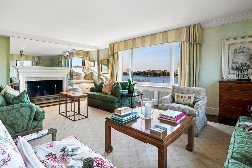 282 Beacon Street 6