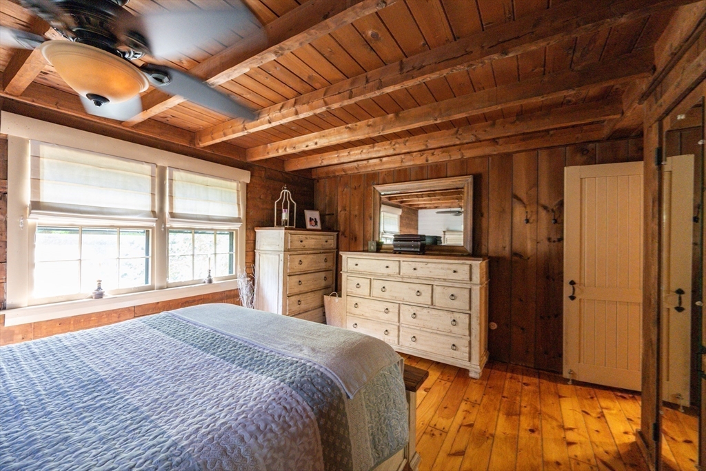 Freetown, Massachusetts 02702, United States, 3 Bedrooms Bedrooms, ,2 BathroomsBathrooms,Residential,Active,219686