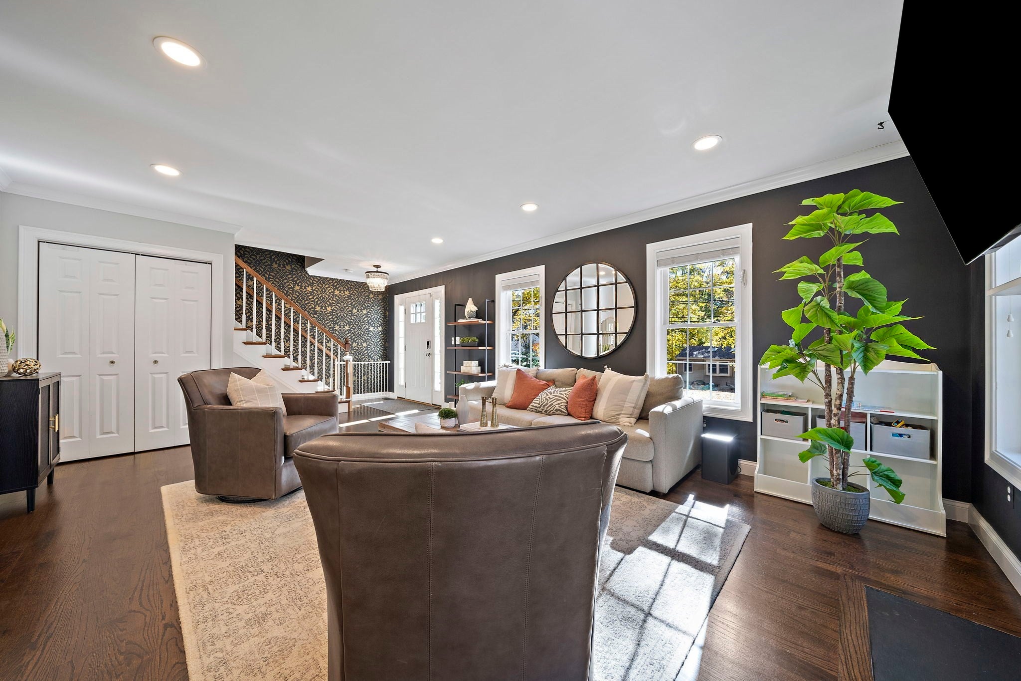 93 Sherman St