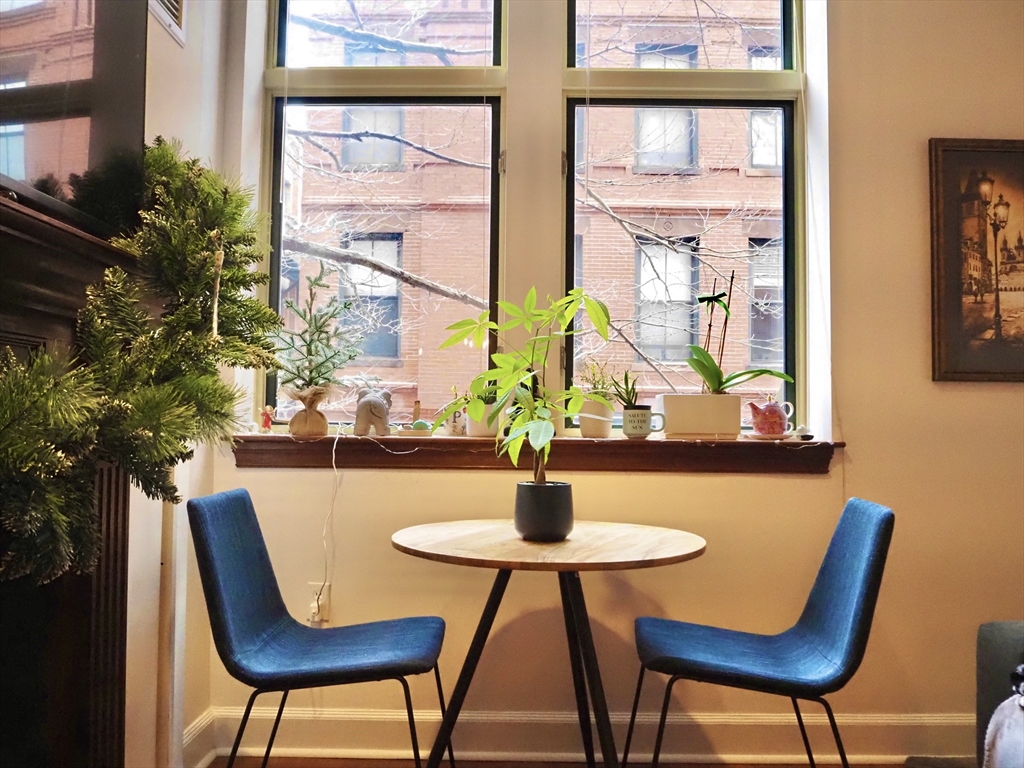 2 Clarendon Street 204