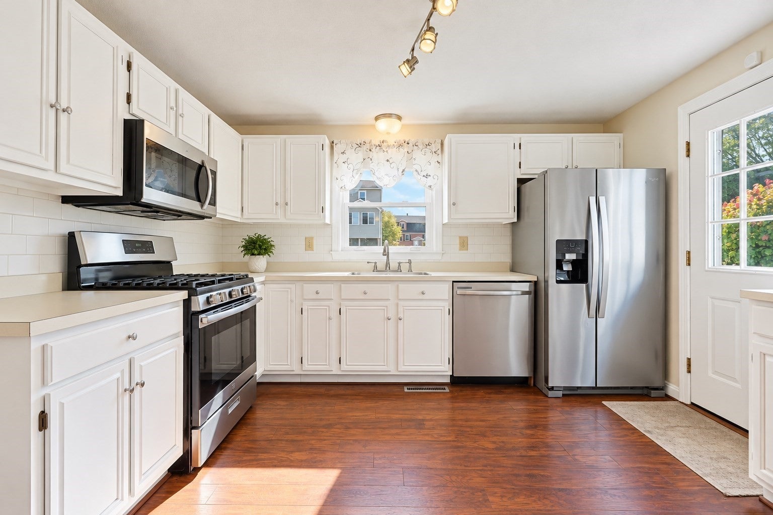 26 Crestwood Cir, Lawrence, MA, 26 Crestwood Cir, Lawrence, MA Photo #20