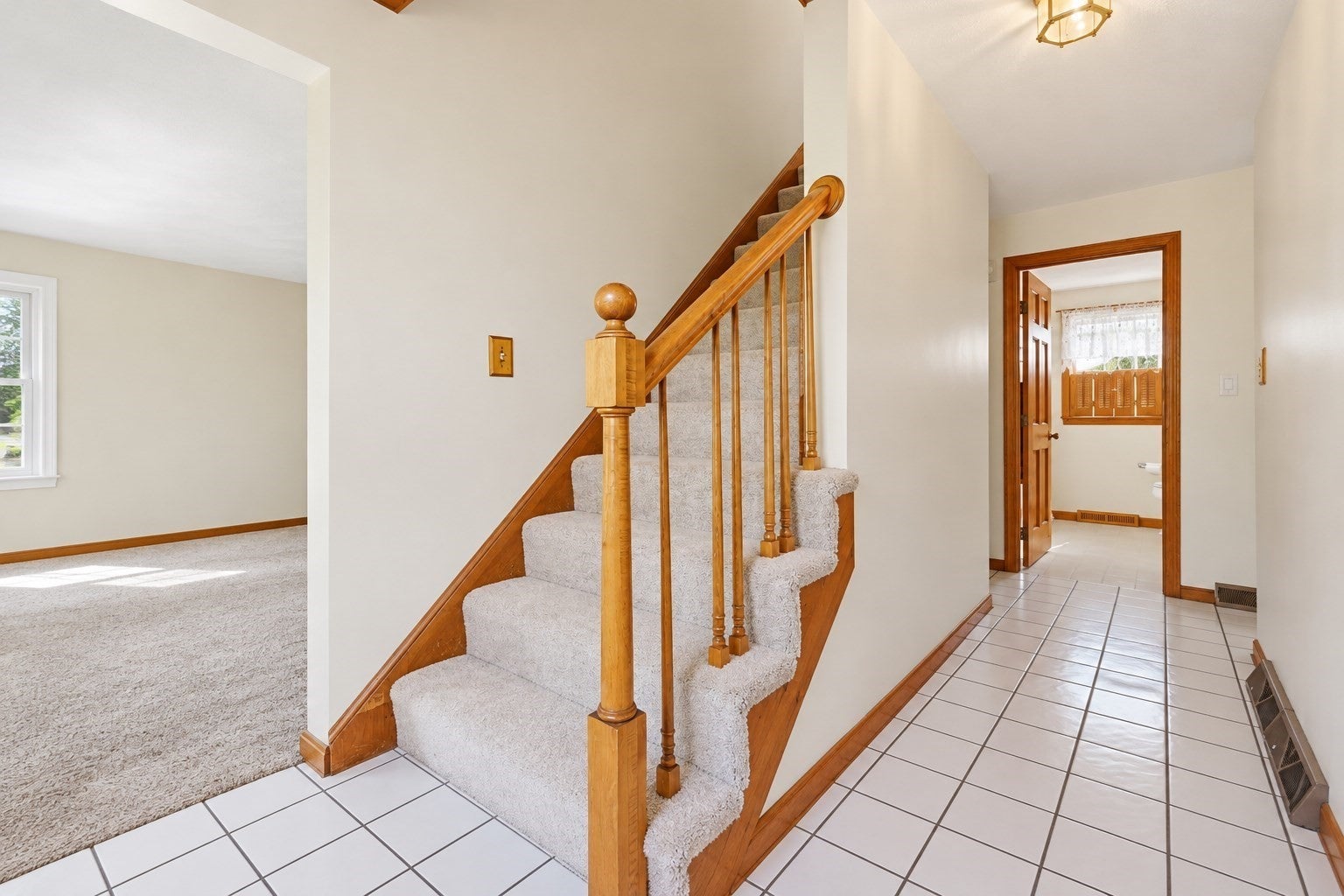 26 Crestwood Cir, Lawrence, MA, 26 Crestwood Cir, Lawrence, MA Photo #6