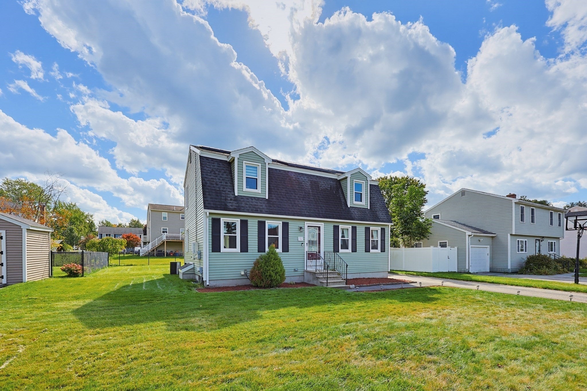 26 Crestwood Cir