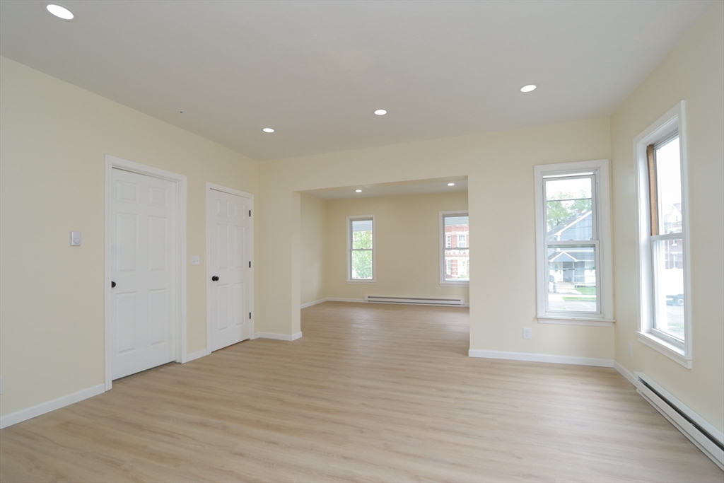 109-111 Brown Ave, Holyoke, MA, 109-111 Brown Ave, Holyoke, MA Photo #4