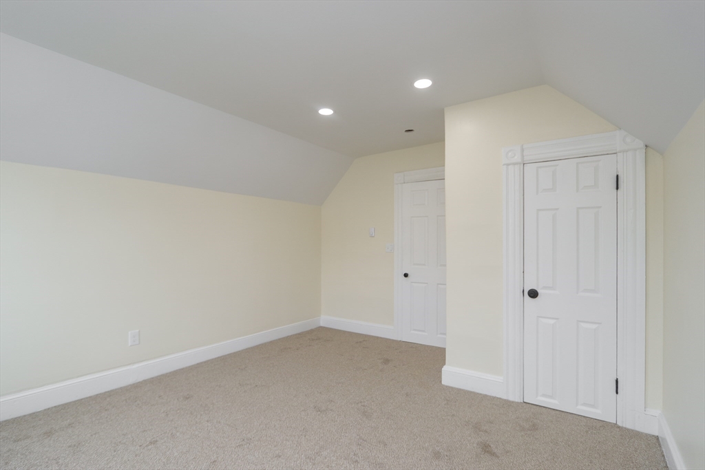 109-111 Brown Ave, Holyoke, MA, 109-111 Brown Ave, Holyoke, MA Photo #38