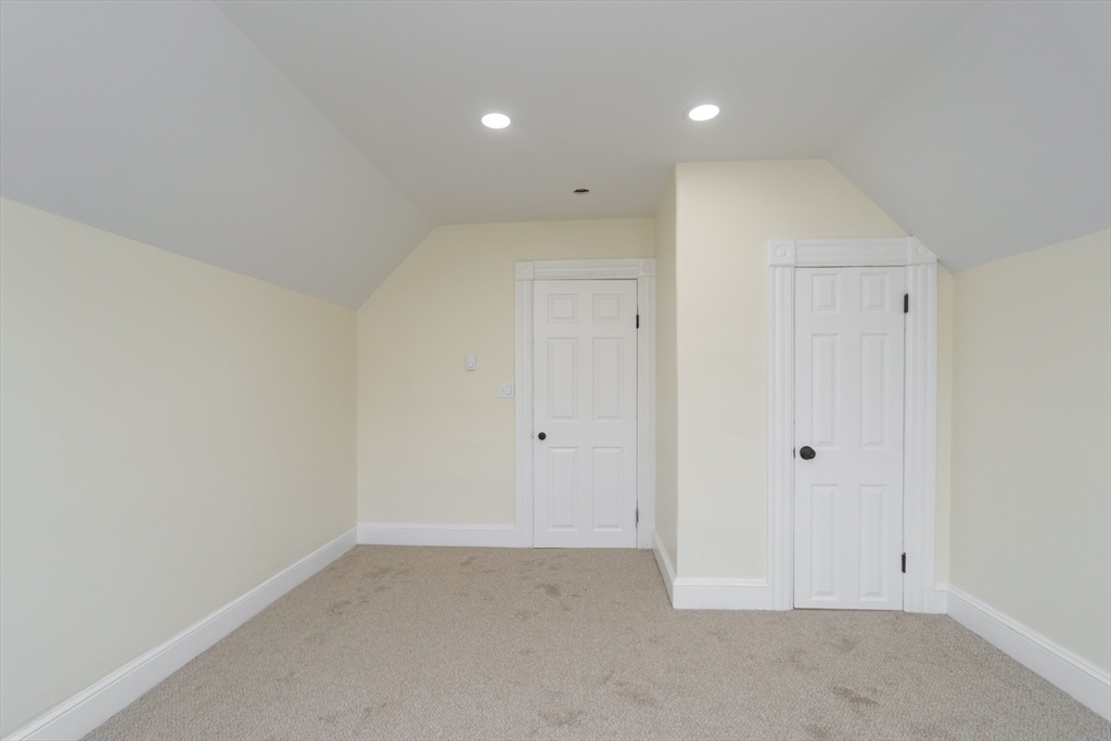 109-111 Brown Ave, Holyoke, MA, 109-111 Brown Ave, Holyoke, MA Photo #39