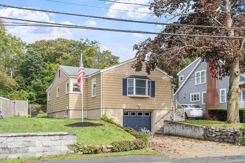 68 Spring Rd Nahant MA 01908