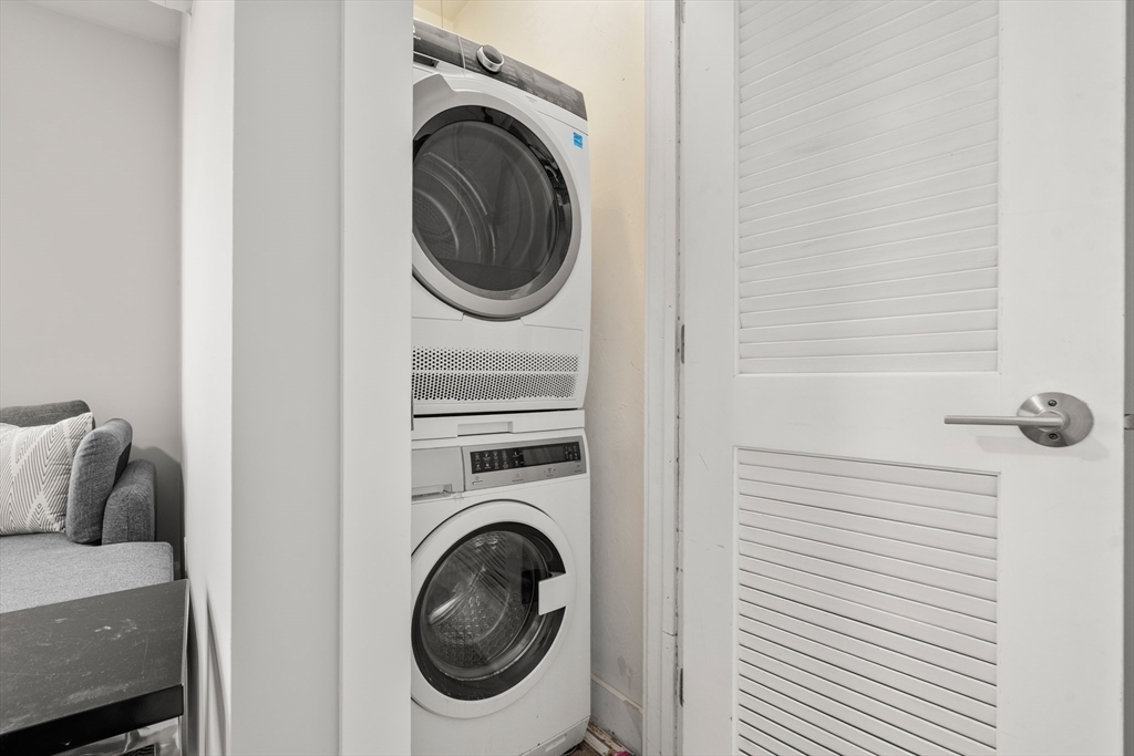 543 Dorchester Ave 4