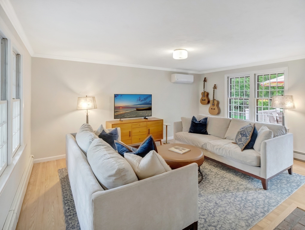 5 Juniper Dr, Mansfield, MA Photo #4