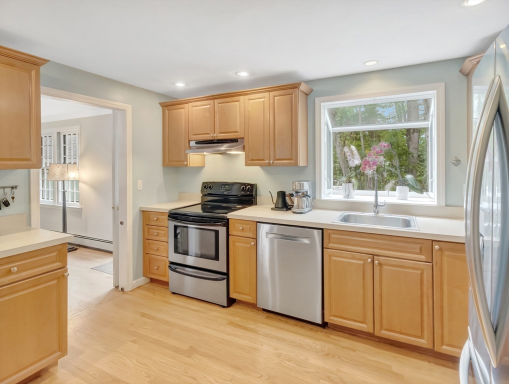 5 Juniper Dr, Mansfield, MA Photo #11