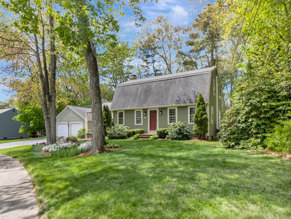 5 Juniper Dr, Mansfield, MA Photo #1