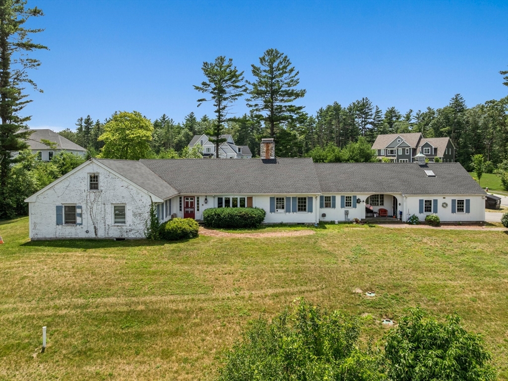 8 Conway Ln