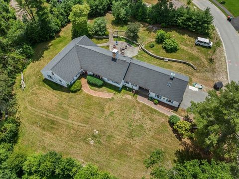 8 Conway Ln Foxboro MA 02035