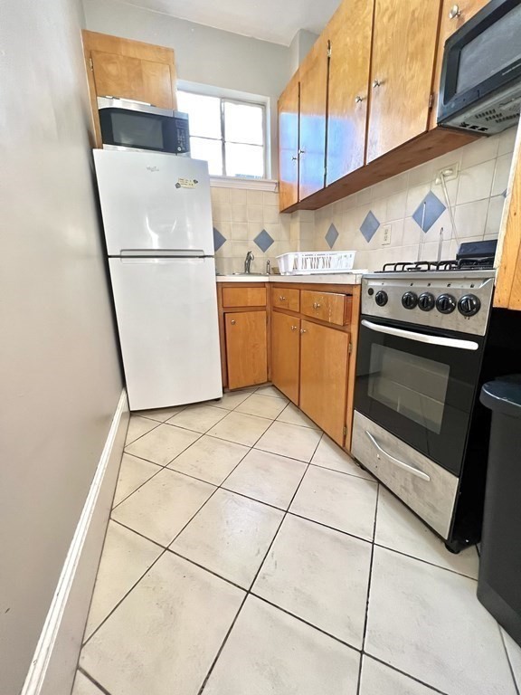 15 Ellery St 12