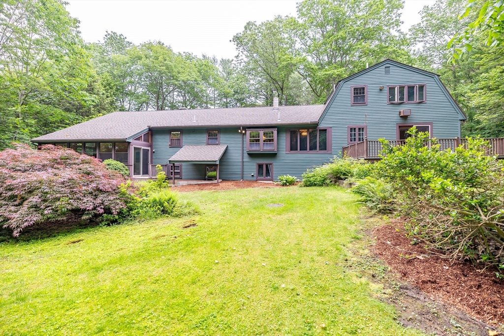 295 Forest St