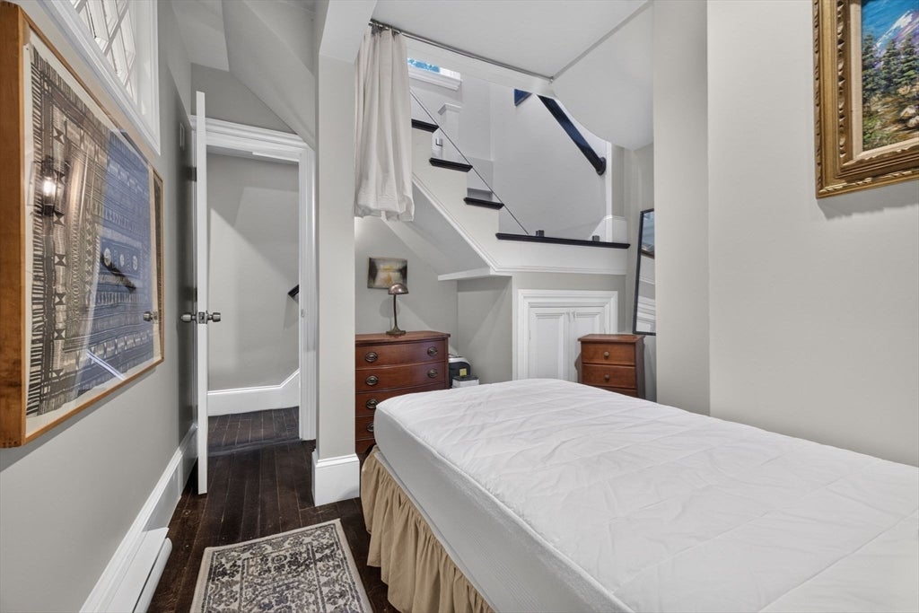 14 Hereford ST #1, Boston, MA Photo #18