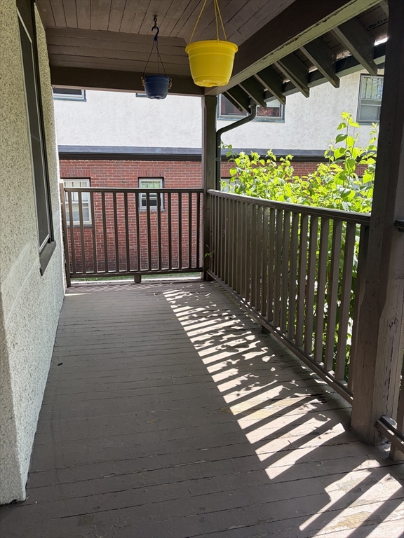 Click for 92 Mount Auburn St #N/A, Watertown, MA slideshow