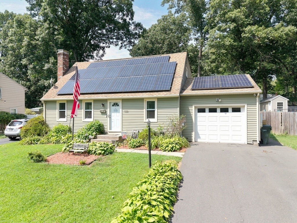 138 Endicott St, Springfield, MA Photo #2