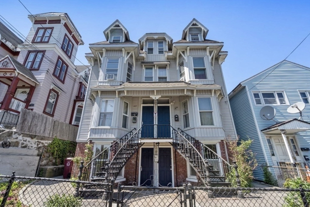 153 Summer St